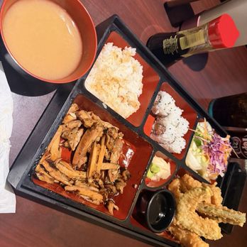 Wasabi Japanese Restaurant - first time here and we have to say that food was amazing. You can tell that everything is made to order. - Sushi Bars Near Me - Concord, California