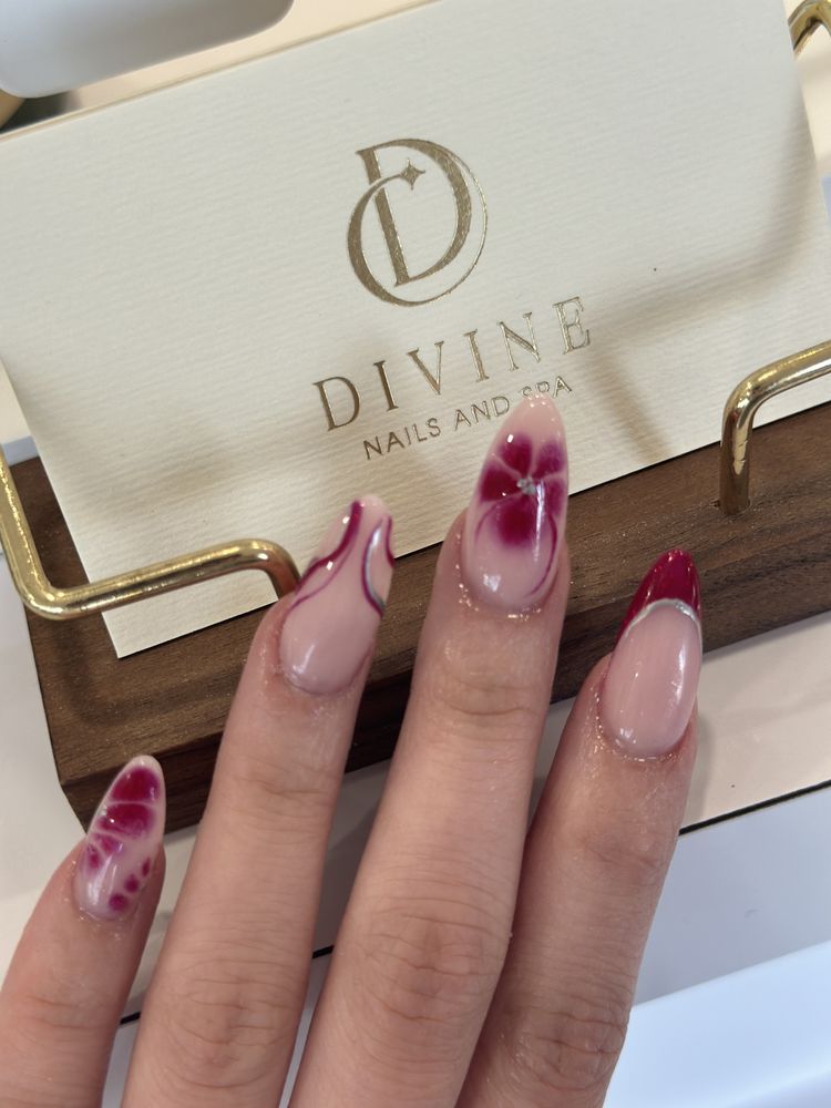 Divine Nails and Spa