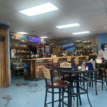 BIG8 BBQ - Inside bar - Barbeque Near Me - Cape Coral, Florida BIG8 BBQ - Inside bar - Barbeque Near Me - Cape Coral, Florida