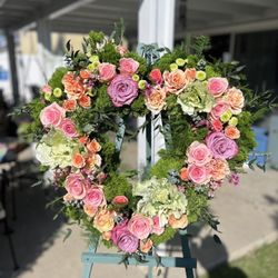Dave's Flowers - Pink Rose Heart Wreath
