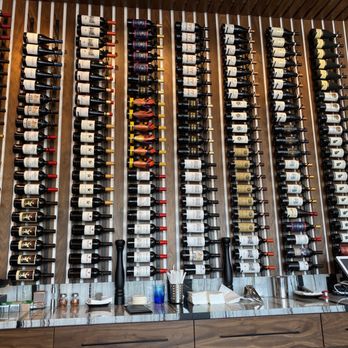 Montecatini Restaurant - Italian Near Me - Miami, Florida
