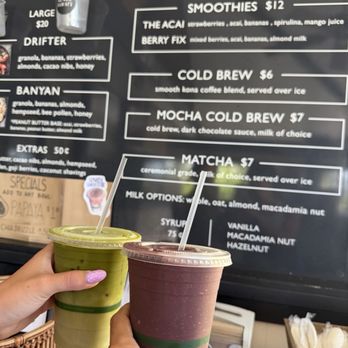 Acai Hawaii - Matcha latte and açaí smoothie - Acai Bowls Near Me - Kailua-Kona, Hawaii