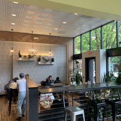 Harlow - Interior