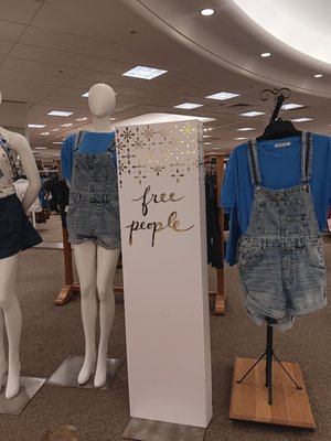 Dillard's by null