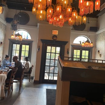 Medi Kitchen & Cocktail - Mediterranean Near Me - Chicago, Illinois