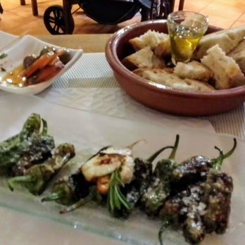 A Tasquinha do Bruno - Roasted Peppers $3 with bread, olives, and carrots $1 - Portuguese Near Me - Santa Luzia, 08