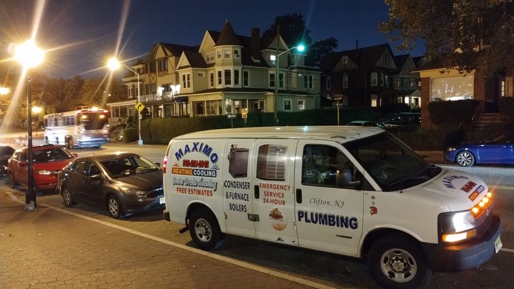 Slide of Maximo Heating, Cooling & Plumbing