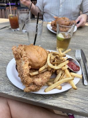 Didi's Downtown by null