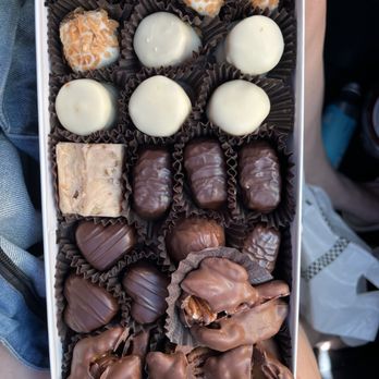 See's Candies - Myrna's Mix - Candy Stores Near Me - La Habra, California See's Candies - Myrna's Mix - Candy Stores Near Me - La Habra, California