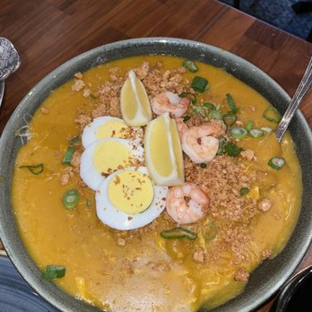 Avenida Restaurant - Pancit Palabok - Filipino Near Me - San Mateo, California Avenida Restaurant - Pancit Palabok - Filipino Near Me - San Mateo, California