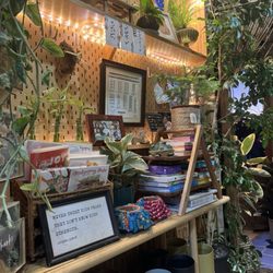 Pamana Plantas - More plants and literature