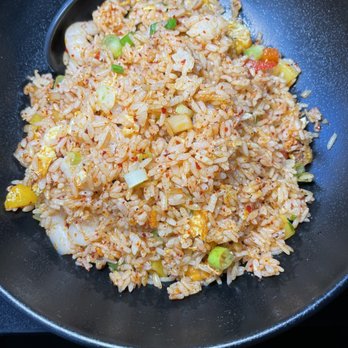Fan Fried Rice Bar - Spicy Mango Shrimp 辣芒果蝦仁炒飯 - bell pepper, chili, mango - Taiwanese Near Me - Brooklyn, New York Fan Fried Rice Bar - Spicy Mango Shrimp 辣芒果蝦仁炒飯 - bell pepper, chili, mango - Taiwanese Near Me - Brooklyn, New York