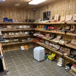 Smokers Den