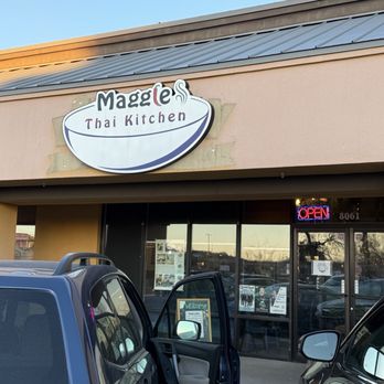 Maggie Thai Kitchen - Parking right out front. - Thai Near Me - Boise, Idaho
