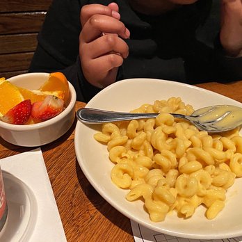 Outback Steakhouse - Kids Mac and cheese , and fresh fruit - Steakhouses Near Me - Frazer, Pennsylvania Outback Steakhouse - Kids Mac and cheese , and fresh fruit - Steakhouses Near Me - Frazer, Pennsylvania