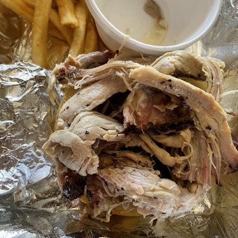 TJ Ribs - Pulled pork sandwich - Barbeque Near Me - Baton Rouge, Louisiana