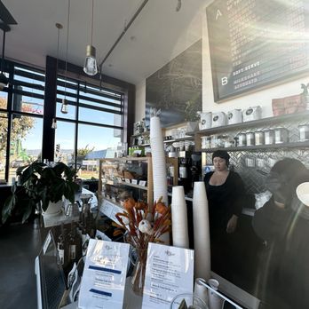 Coffee Cultures Alameda - Inside - Coffee & Tea Near Me - Alameda, California