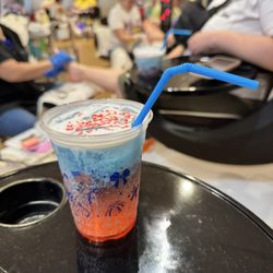 Minabella Beauty Resort - Pop rocks drink