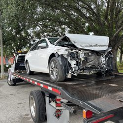 Fraga Auto Towing - We Buy damaged vehicles