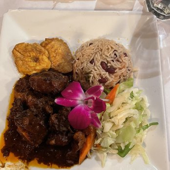 BK9 - Oxtail, Rice and Peas, cabbage, plantain - Caribbean Near Me - Brooklyn, New York BK9 - Oxtail, Rice and Peas, cabbage, plantain - Caribbean Near Me - Brooklyn, New York