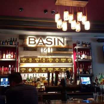 Basin 141 - Bar centerpiece - Pubs Near Me - Montrose, California Basin 141 - Bar centerpiece - Pubs Near Me - Montrose, California