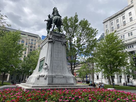 Dorchester Square by null