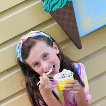 The Bubble Room - Cookie Dough Ice Cream - Desserts Near Me - Captiva, Florida
