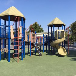 El Carmelo Elementary School