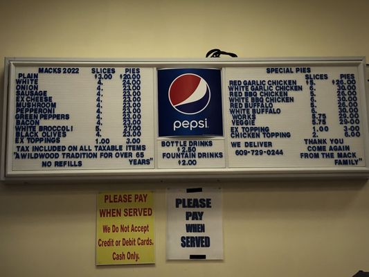 Mack's Pizza by null