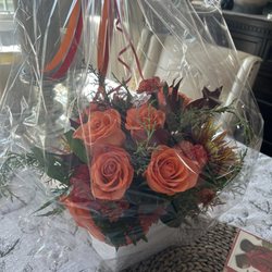 Jacqueline's Florist & Gifts - Fall rose arrangement