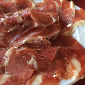Racha - Ración de jamón - Brasseries Near Me - Casafranca, SA