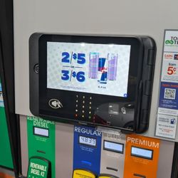 76 Gas Station - Cool new upgrade. Fancy!