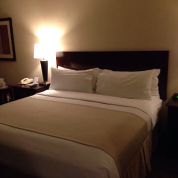 Hotel Burbank - king size - Hotels Near Me - Burbank, California Hotel Burbank - king size - Hotels Near Me - Burbank, California
