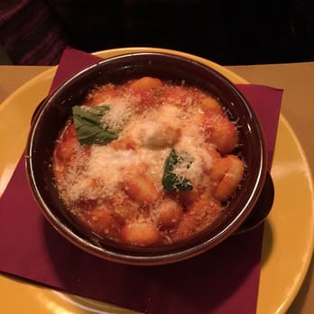 La Colonna - Gnocchi with tomato and mozzarella. Delicious. - Italian Near Me - Venezia, AG