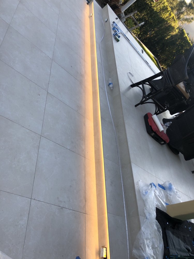 Slide of Hangtech