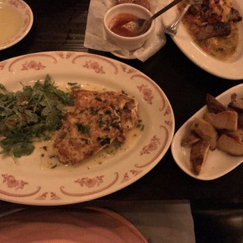 Maggiano's - Italian Near Me - Overland Park, Kansas