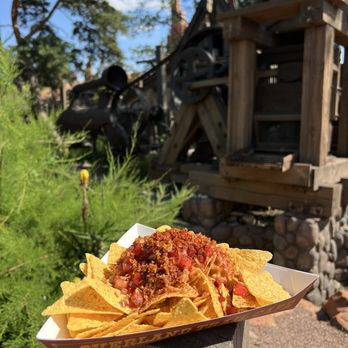 Disneyland Paris - Nachos - Amusement Parks Near Me Disneyland Paris - Nachos - Amusement Parks Near Me