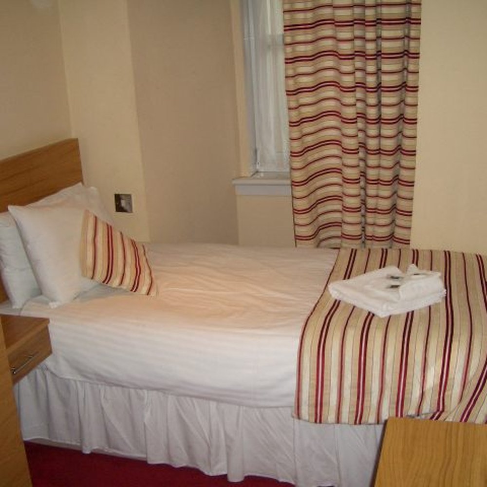 Newton Hotel - Hotels Near Me - Glasgow, GLG