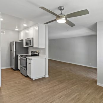 Maplewood - Apartments Near Me - Mountain View, California Maplewood - Apartments Near Me - Mountain View, California