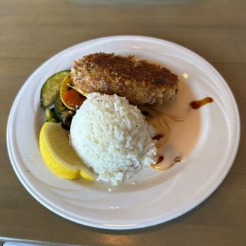 Brennecke's Beach Broiler - Macadamia Crusted Mahi Mahi - Seafood Near Me - Koloa, Hawaii Brennecke's Beach Broiler - Macadamia Crusted Mahi Mahi - Seafood Near Me - Koloa, Hawaii