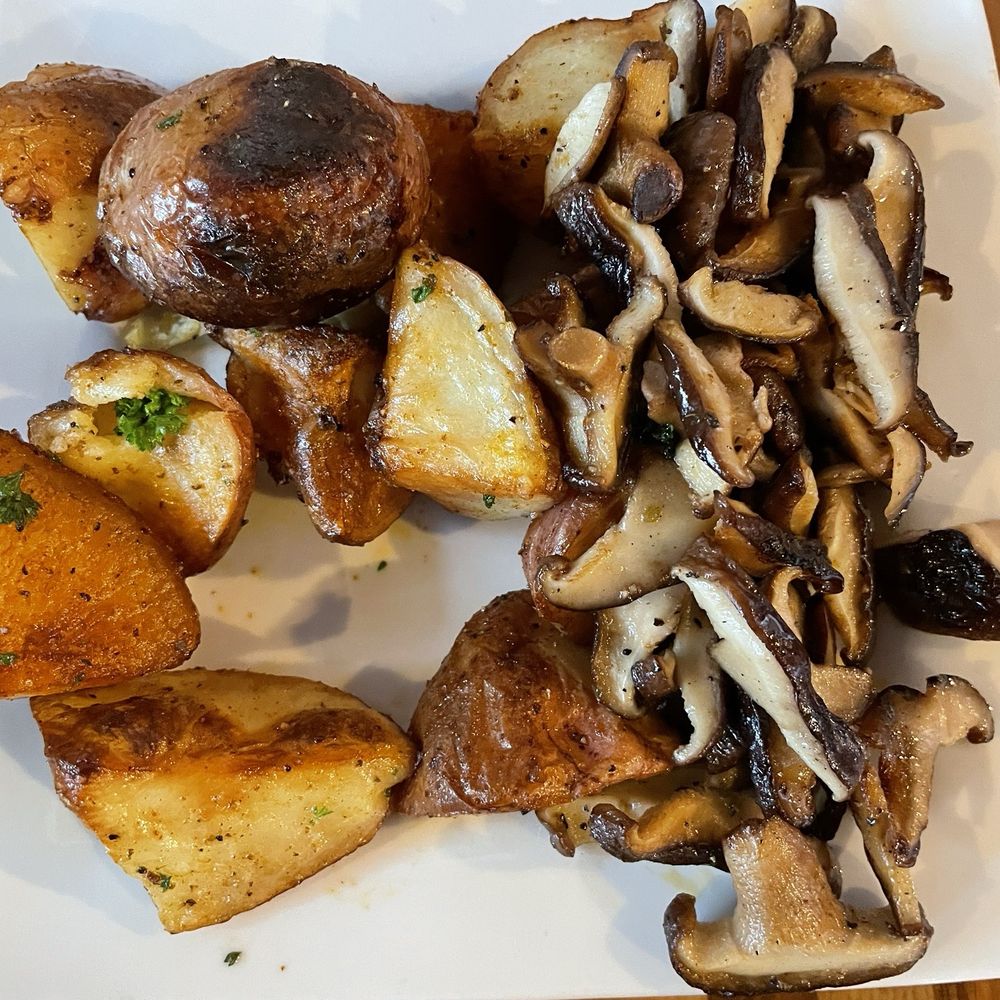 Side potatoes and mushrooms