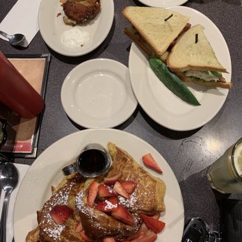 Zaftigs Delicatessen - Delis Near Me - Natick, Massachusetts