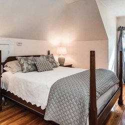 DaVinci Designer Gallery - Brookline Bedroom Home Staging by DaVinci Designer Gallery