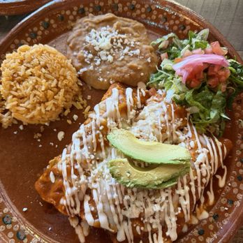Del Cielo Tamales - Shredded Beef Enchilada Traditional Plate - Mexican Near Me - Tucson, Arizona