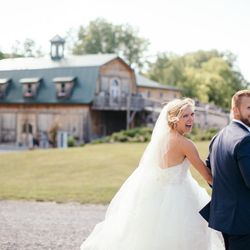 Wolf Oak Acres - Weddings at wolf oak acres - photo courtesy of Janelle Rodriguez Photography