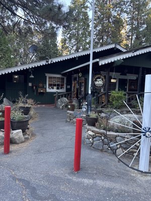 Narrow Gauge Inn by null