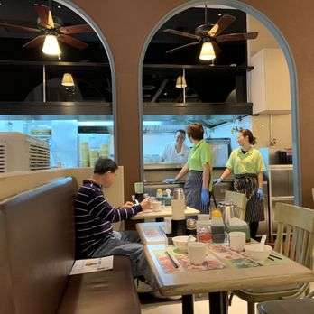 添好運 - Dining area - Dim Sum Near Me - Hong Kong, HK