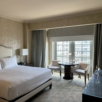 Salamander - King Bedroom - Hotels Near Me - Washington, DC, District of Columbia Salamander - King Bedroom - Hotels Near Me - Washington, DC, District of Columbia