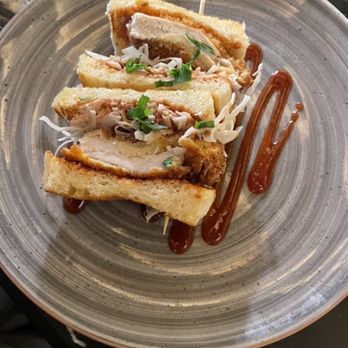 Union Kitchen - Chicken sandwich on happy hour menu - American Near Me - West Hartford, Connecticut Union Kitchen - Chicken sandwich on happy hour menu - American Near Me - West Hartford, Connecticut