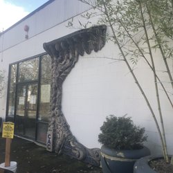 Clay Art Center - Curbside pick up area for all your pottery needs.
